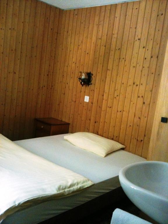 Hotel Stalden Lütschenthal Zimmer foto